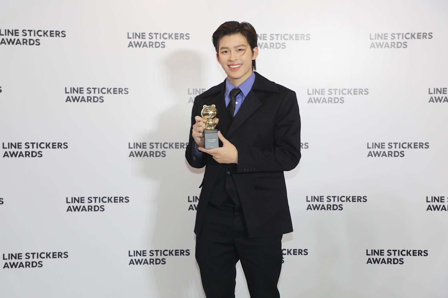 Line Stickers Awards — Best Couple Stickers Award